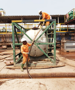Storage Tanks and Vessel Cleaning